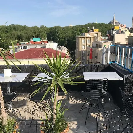 하모니 호스텔 *