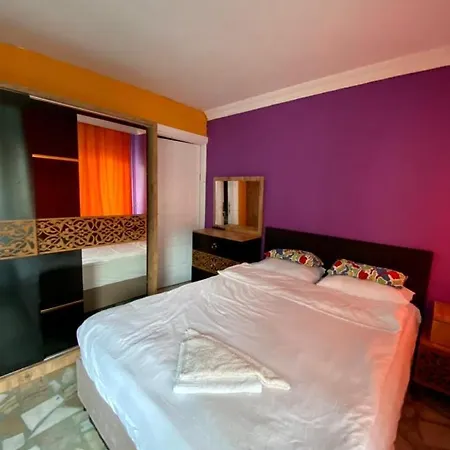 Harmony Hostal *