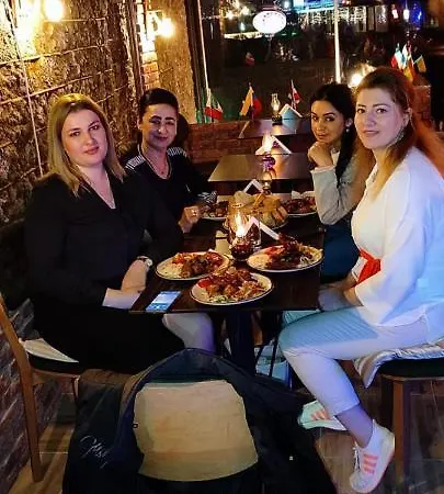 Harmony Hostal *